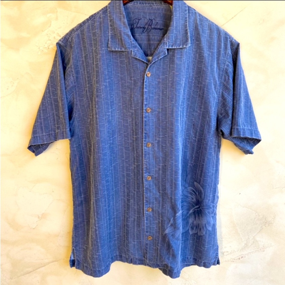 TOMMY BAHAMA 100% Silk Men’s Camp Shirt Short Sleeve Blue & White Striped Large